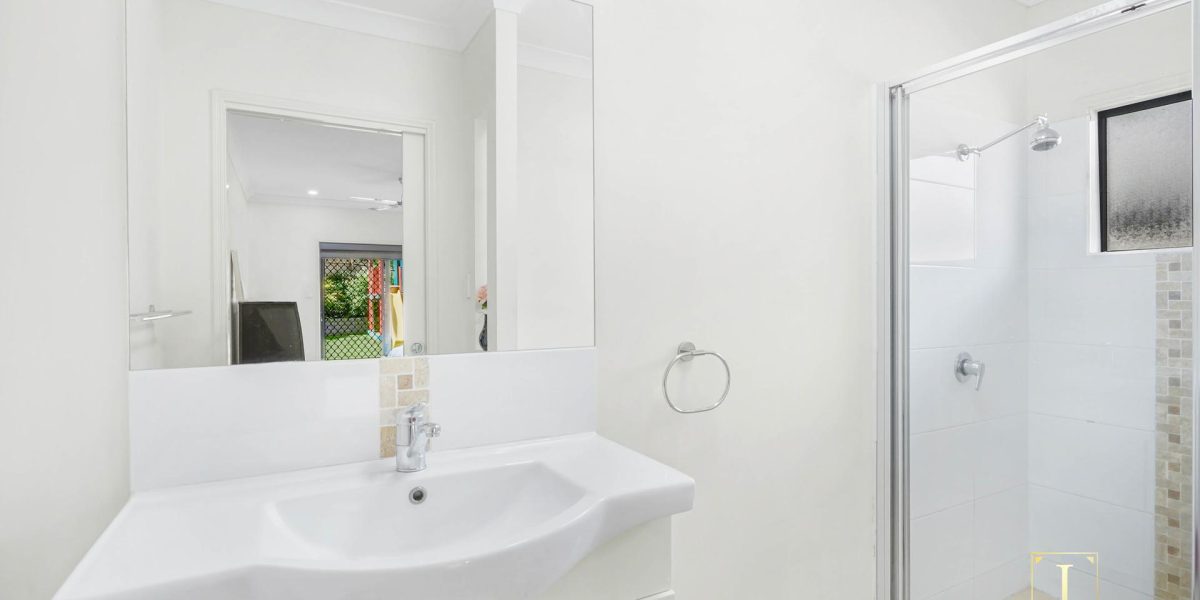 35 Knowlton Crescent, Gordonvale, QLD 4865 AUS