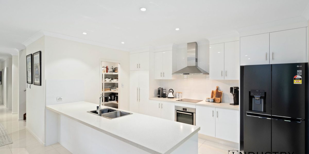 2 Beachfront Avenue, Trinity Beach, QLD 4879 AUS