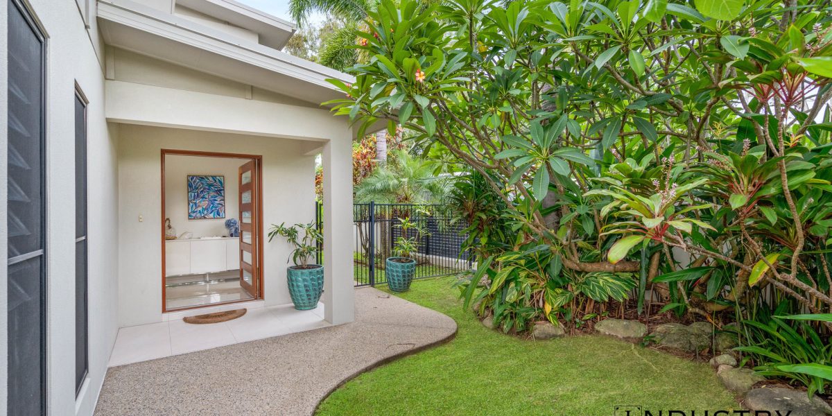 2 Beachfront Avenue, Trinity Beach, QLD 4879 AUS