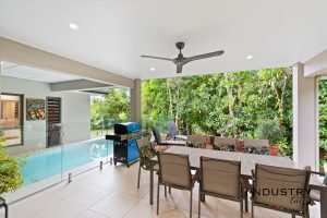 1 Flow Close, Trinity Beach, QLD 4879 AUS