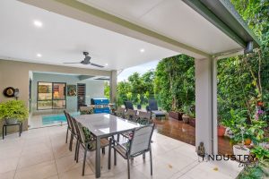 1 Flow Close, Trinity Beach, QLD 4879 AUS