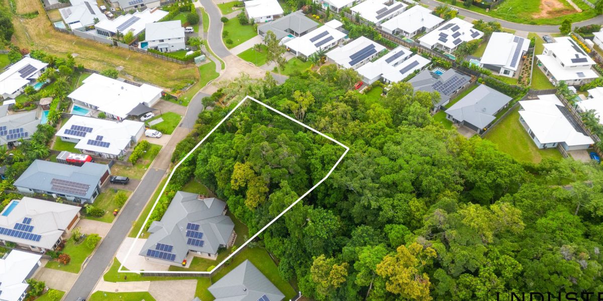 1 Flow Close, Trinity Beach, QLD 4879 AUS