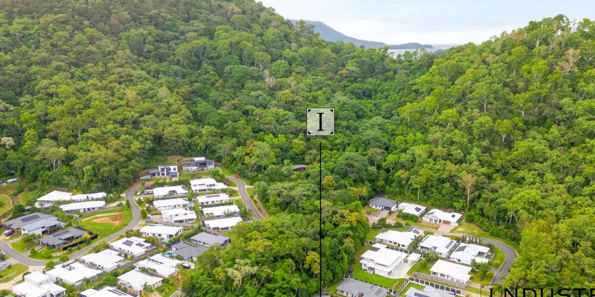 1 Flow Close, Trinity Beach, QLD 4879 AUS
