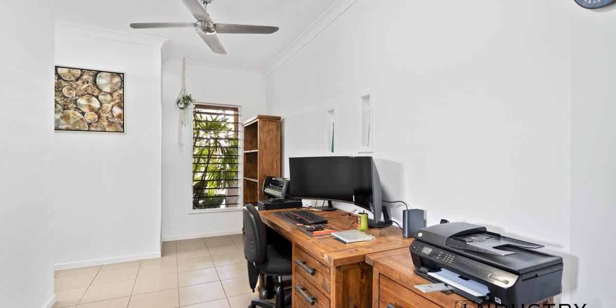 2 Lagoon Drive, Trinity Beach, QLD 4879 AUS