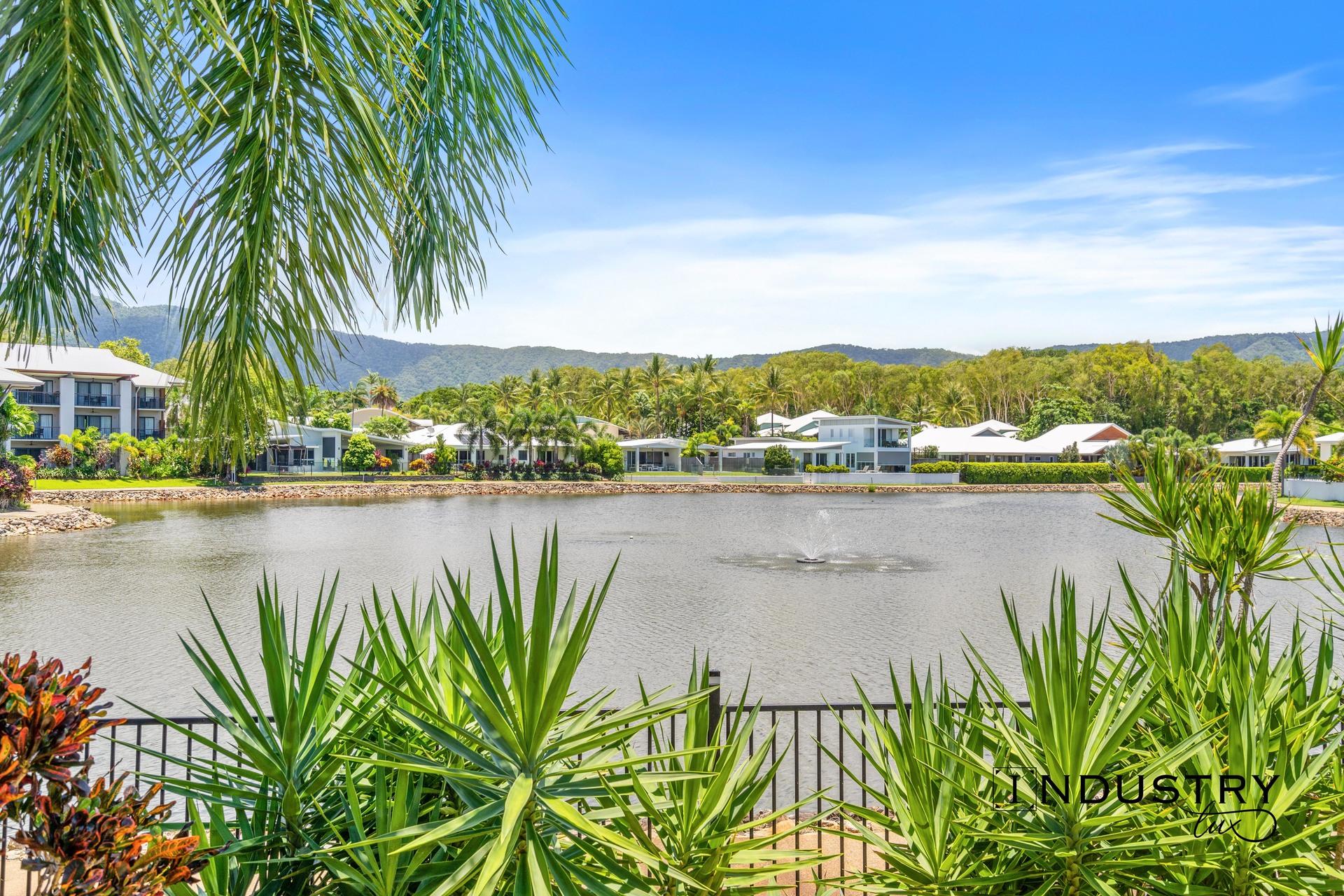 2 Lagoon Drive, Trinity Beach, QLD 4879 AUS