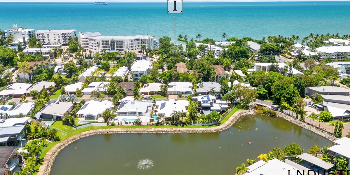 2 Lagoon Drive, Trinity Beach, QLD 4879 AUS