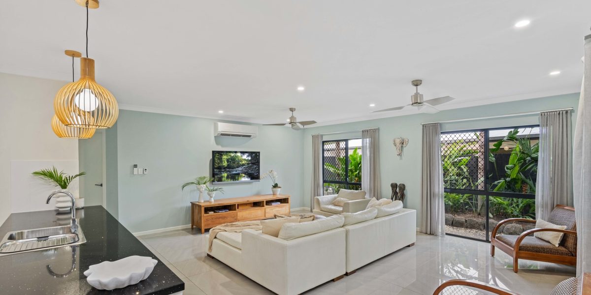 73 Coastline Parade, Trinity Beach, QLD 4879 AUS