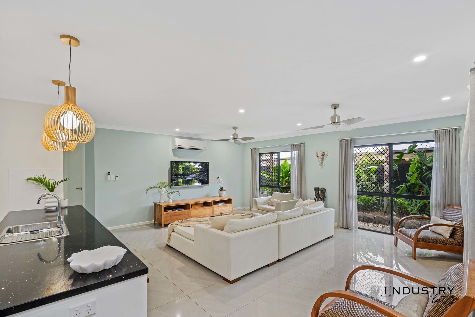 73 Coastline Parade, Trinity Beach, QLD 4879 AUS