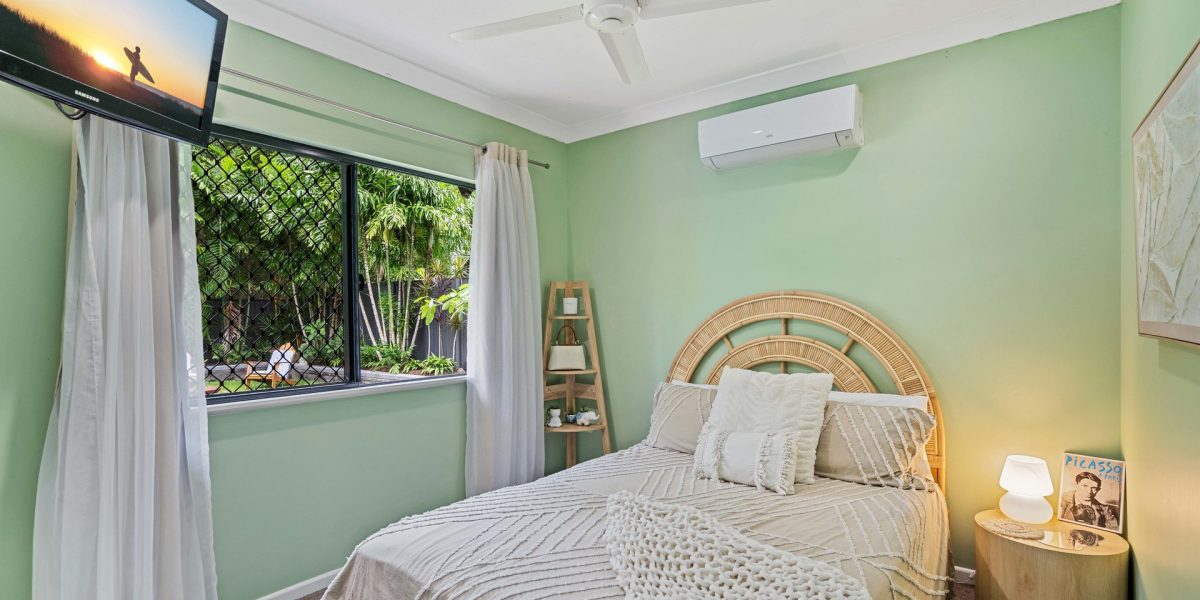 73 Coastline Parade, Trinity Beach, QLD 4879 AUS