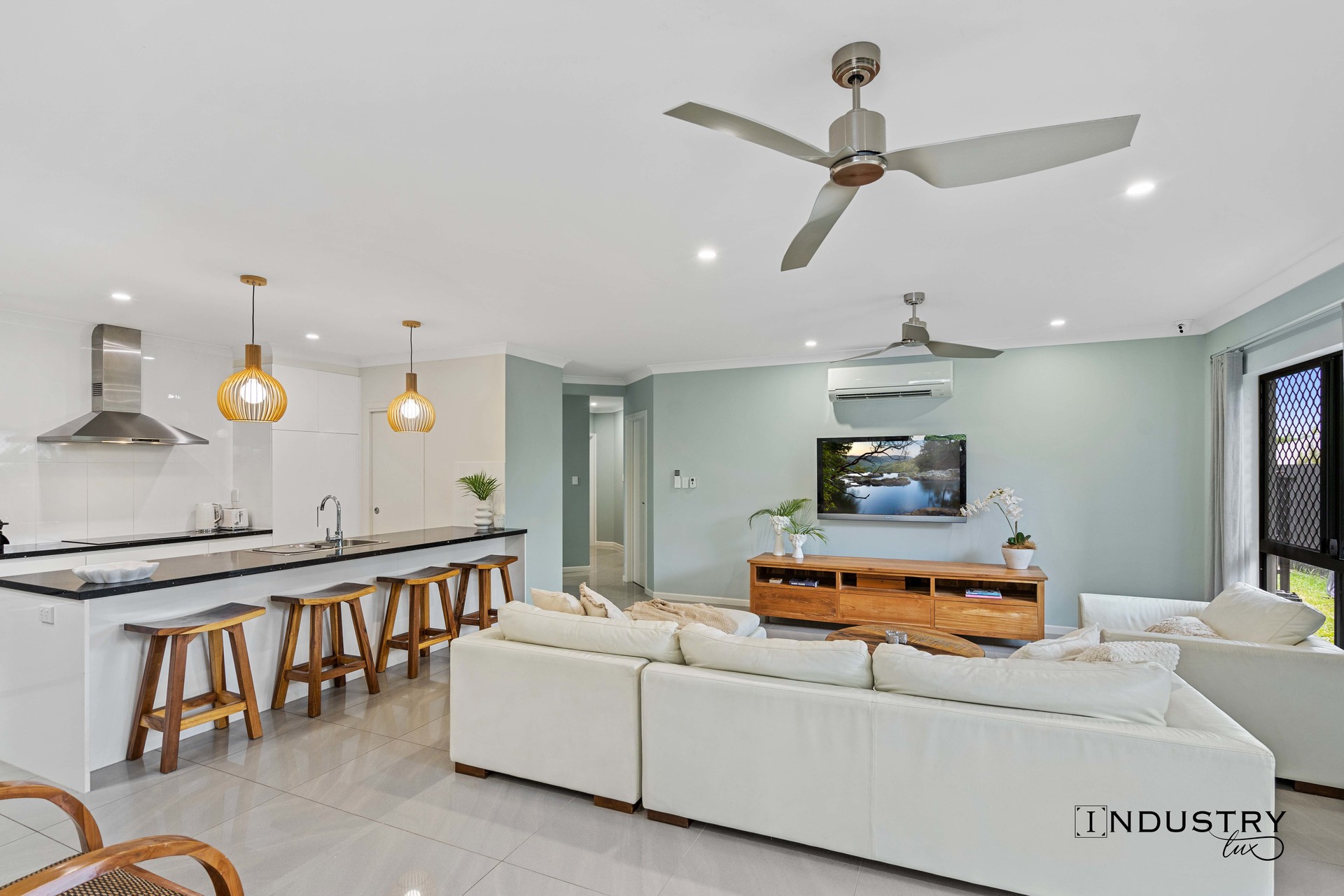 73 Coastline Parade, Trinity Beach, QLD 4879 AUS