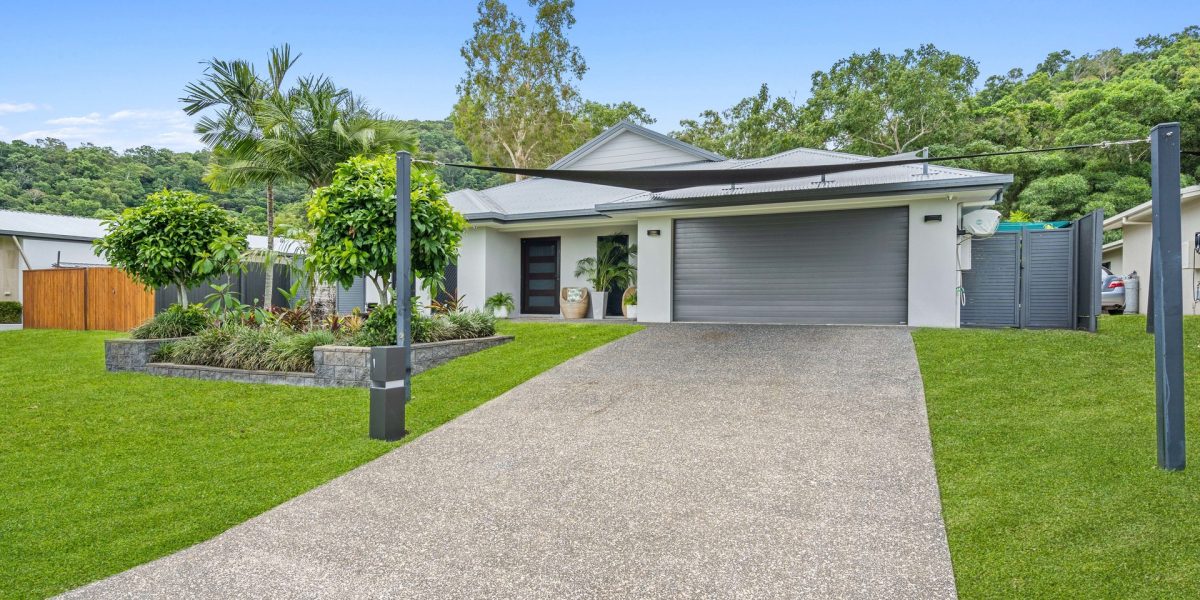 73 Coastline Parade, Trinity Beach, QLD 4879 AUS