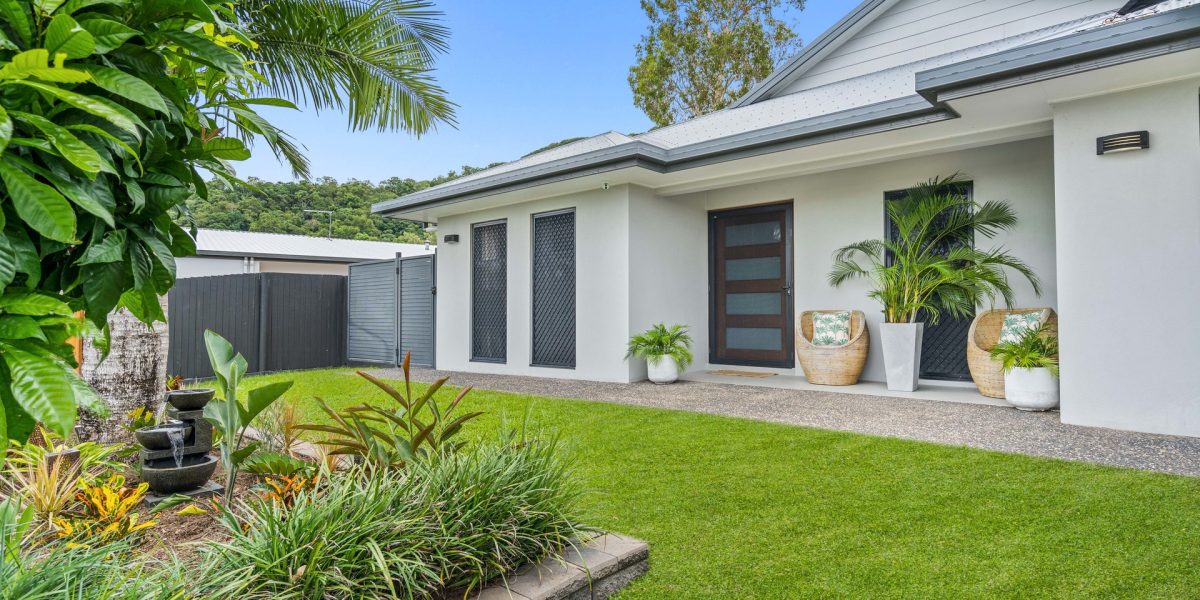 73 Coastline Parade, Trinity Beach, QLD 4879 AUS
