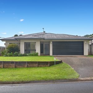 1 Celtis Close, Redlynch, QLD 4870 AUS