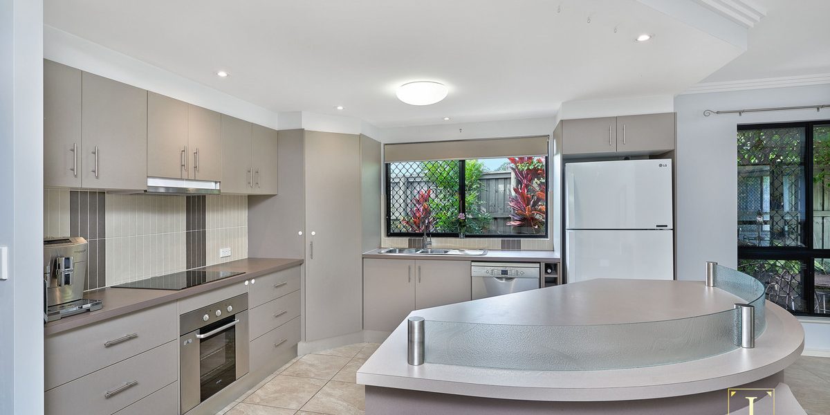 8 Pambula Close, Kewarra Beach, QLD 4879 AUS