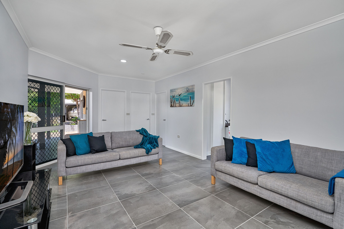 11 Hicks Close, Kewarra Beach, QLD 4879 AUS