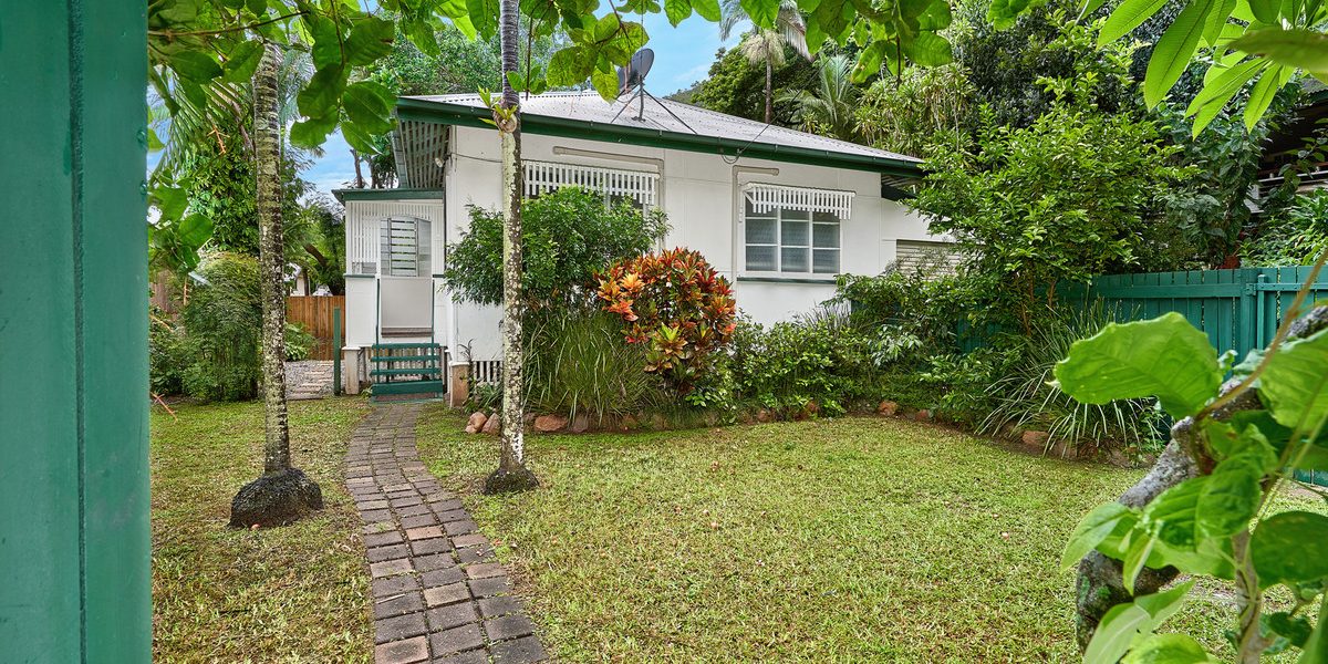 17 Hardwick Street, Stratford, QLD 4870 AUS
