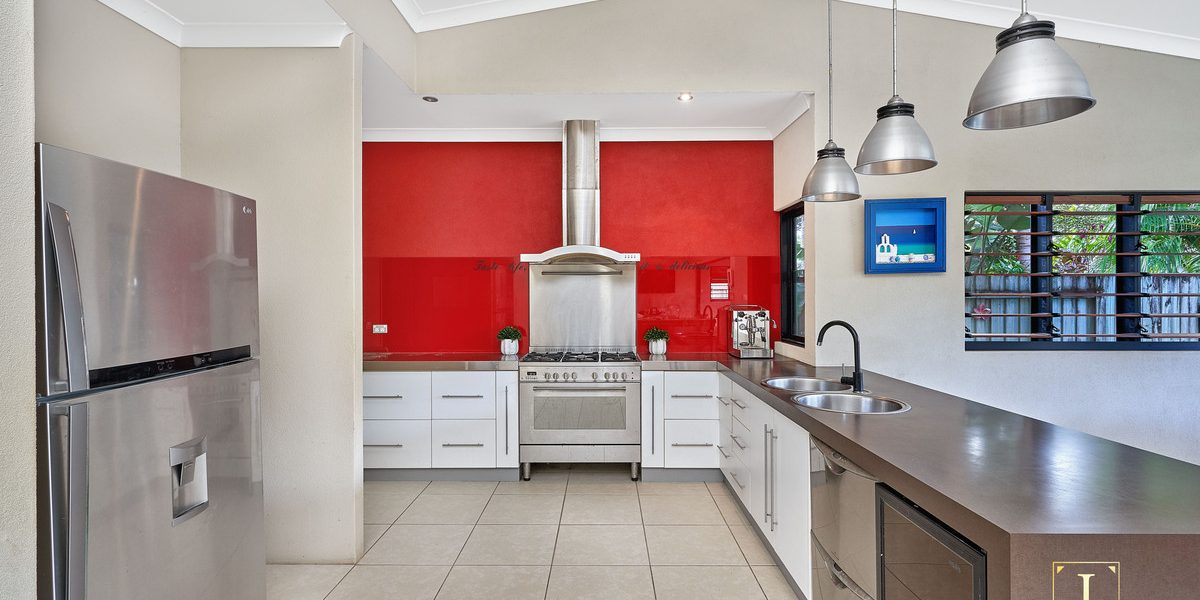 19 Burranong Street, Kewarra Beach, QLD 4879 AUS