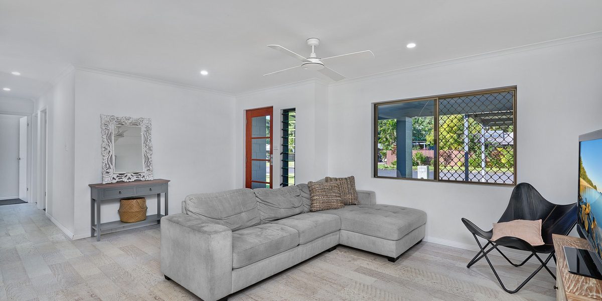 10 Cambrian Avenue, Smithfield, QLD 4878 AUS