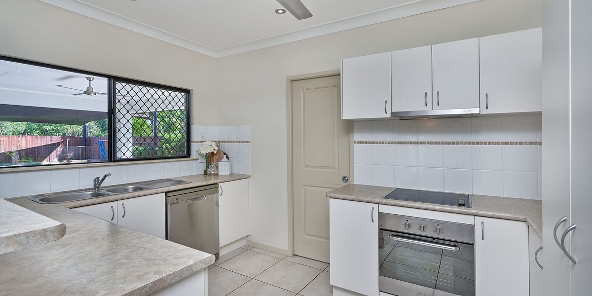 22 Monterey Street, Kewarra Beach, QLD 4879 AUS