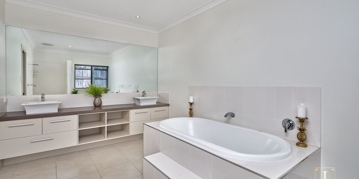 6 Weld Crescent, Smithfield, QLD 4878 AUS