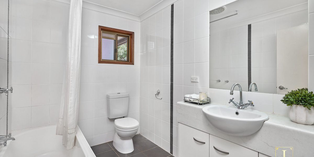 18 Bellbird Street, Bayview Heights, QLD 4868 AUS
