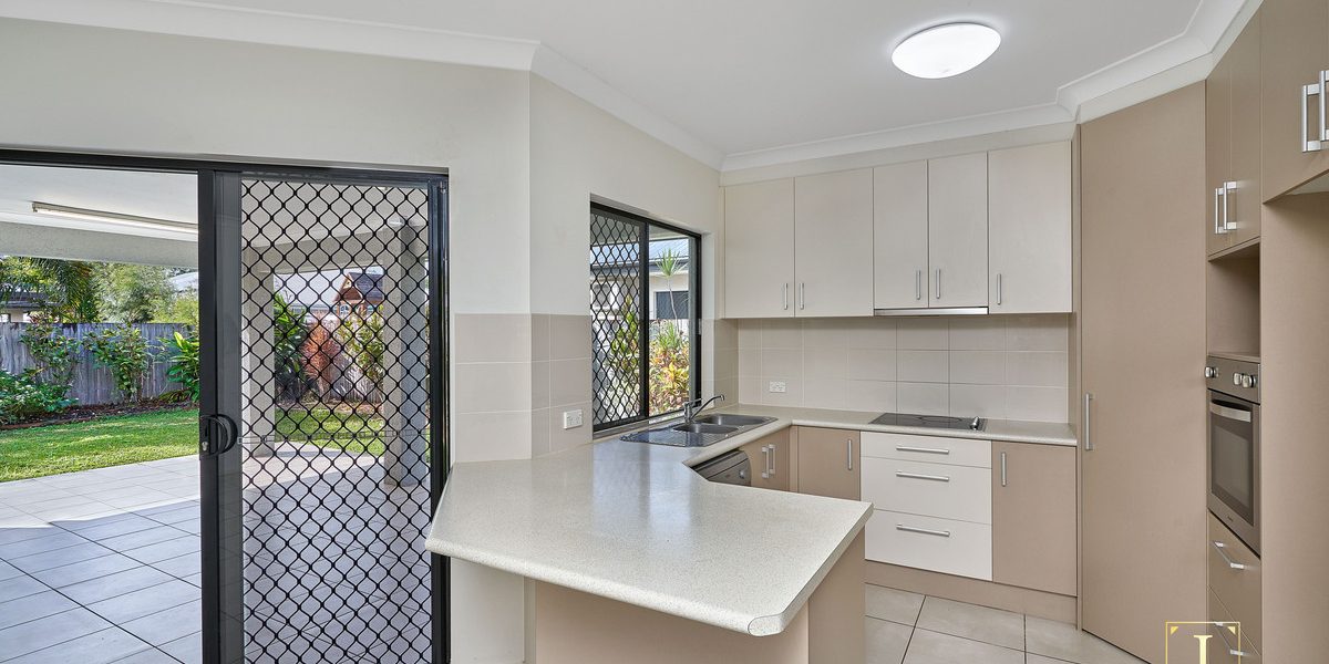 12 Landsborough Drive, Smithfield, QLD 4878 AUS