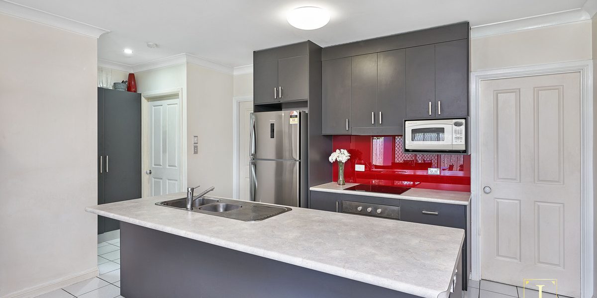 1 Feathertop Close, Smithfield, QLD 4878 AUS