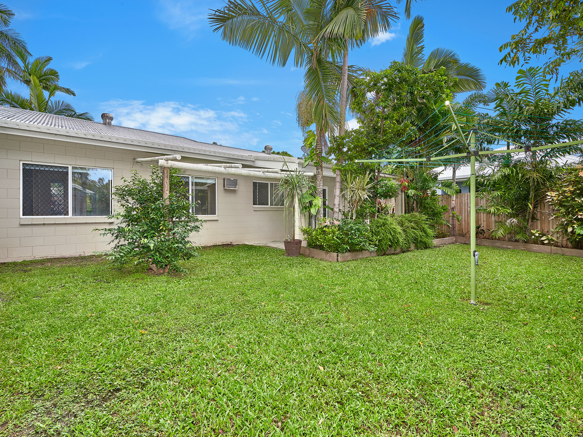 1/14 Scarborough Close, Kewarra Beach, QLD 4879 AUS