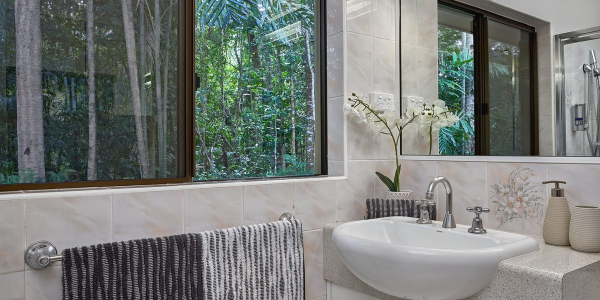 49 Latreille Terrace, Brinsmead, QLD 4870 AUS