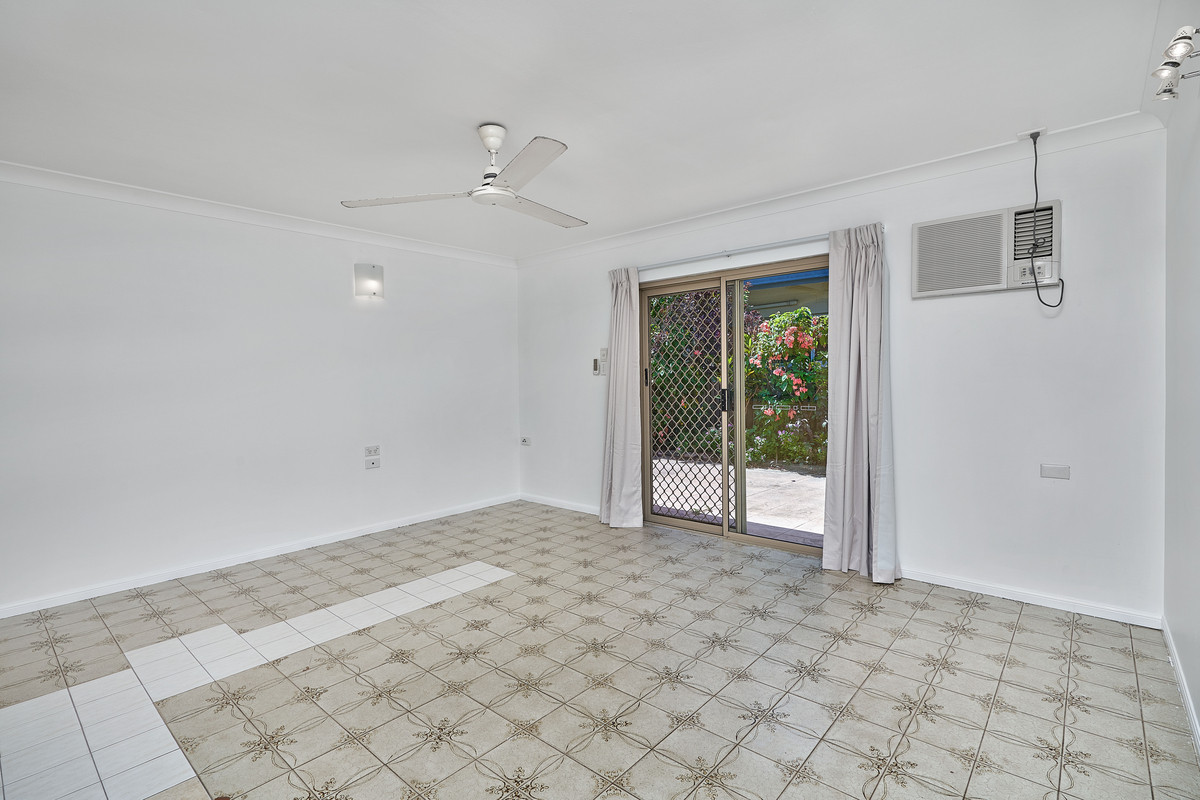 4/39 Arlington Esplanade, Clifton Beach, QLD 4879 AUS