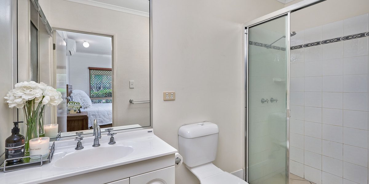 5 Sherwood Close, Brinsmead, QLD 4870 AUS