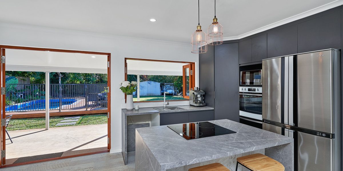 10 Cambrian Avenue, Smithfield, QLD 4878 AUS