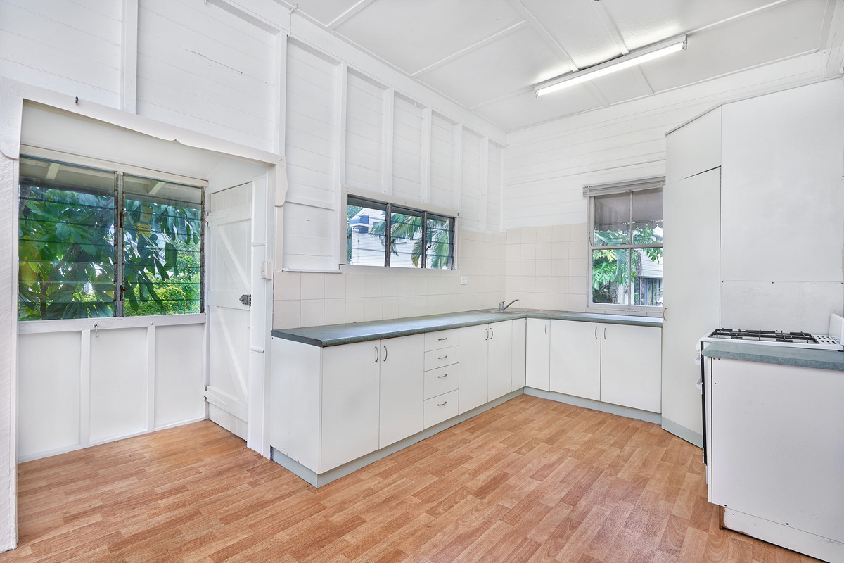 193 Martyn Street, Manunda, QLD 4870 AUS