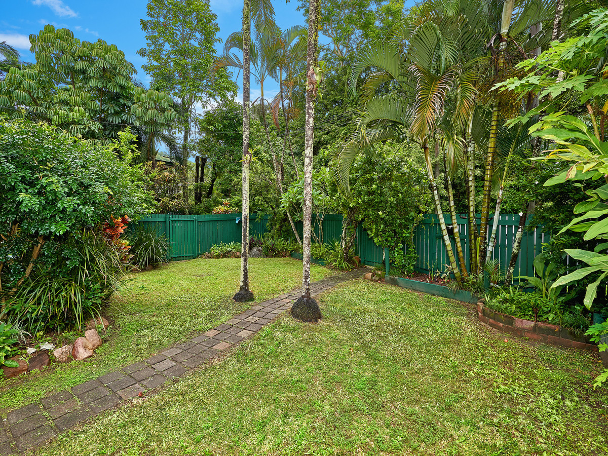 17 Hardwick Street, Stratford, QLD 4870 AUS