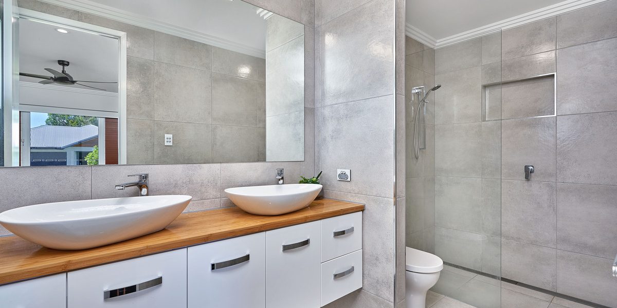 27 WHIPBIRD Drive, Smithfield, QLD 4878 AUS