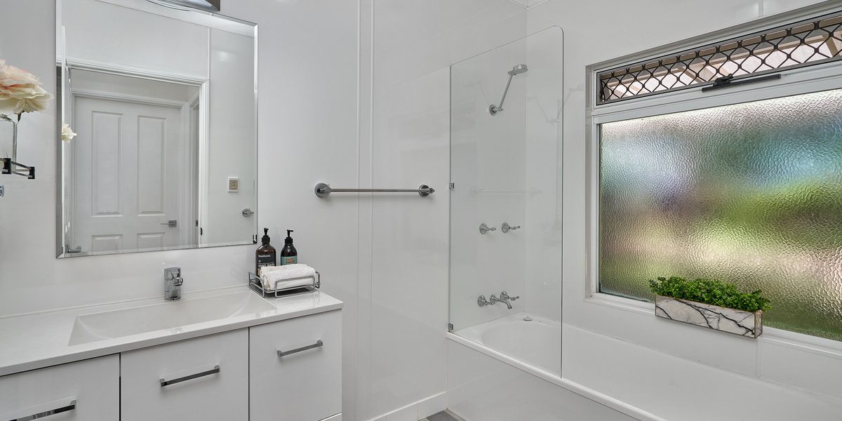 8 Cabarita Street, Kewarra Beach, QLD 4879 AUS