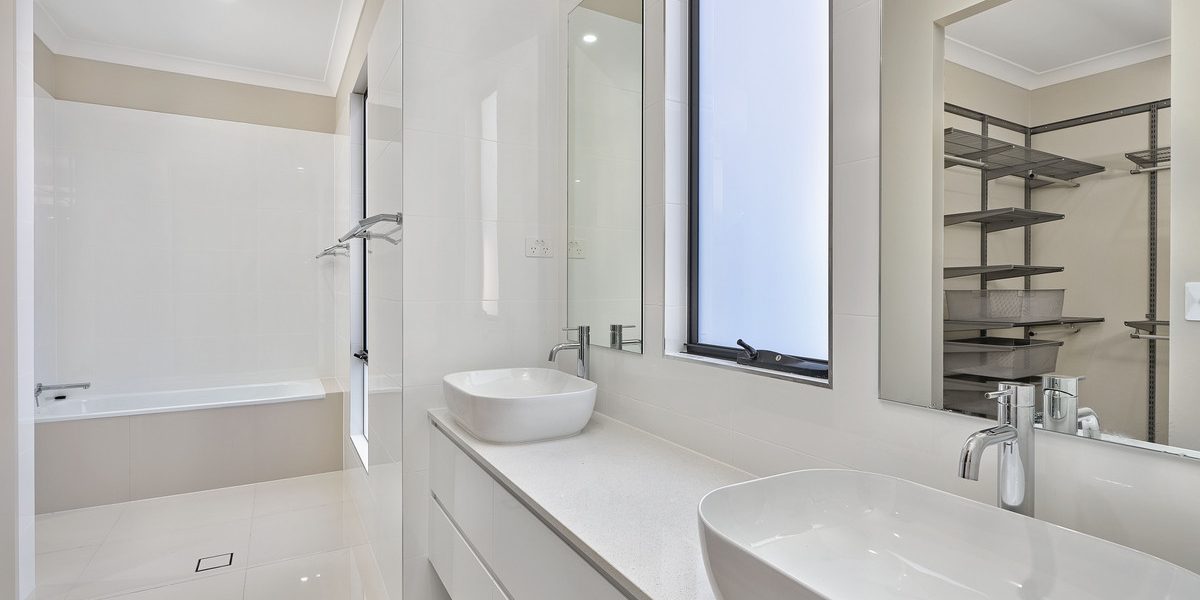 49A Nolan Street, Whitfield, QLD 4870 AUS