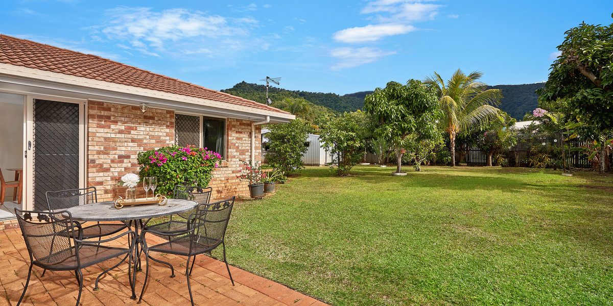 65 Moore Road, Kewarra Beach, QLD 4879 AUS