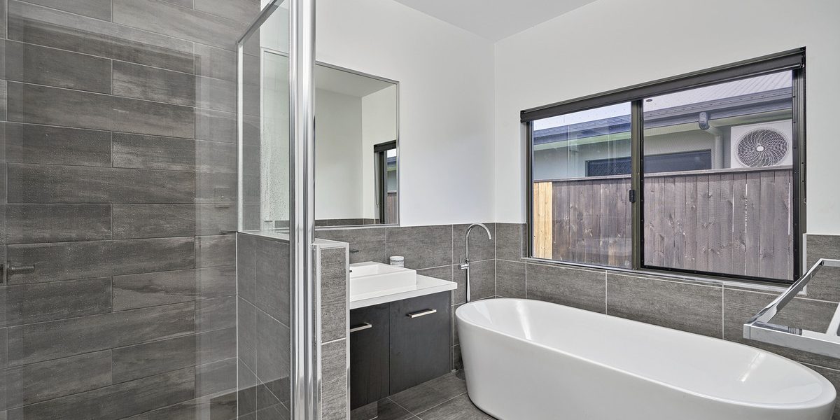 5 Midship Street, Trinity Beach, QLD 4879 AUS