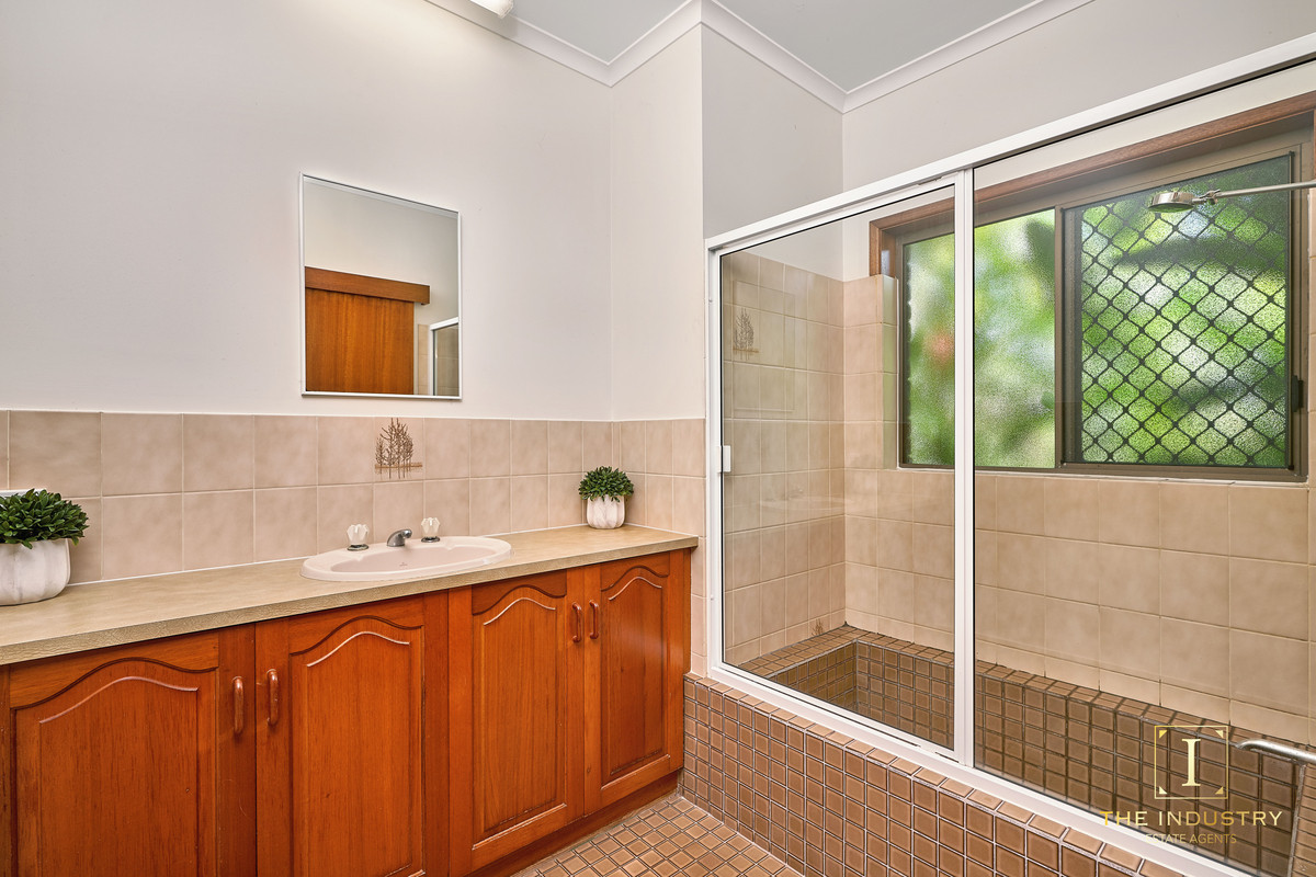 13 Dromana Close, Kewarra Beach, QLD 4879 AUS