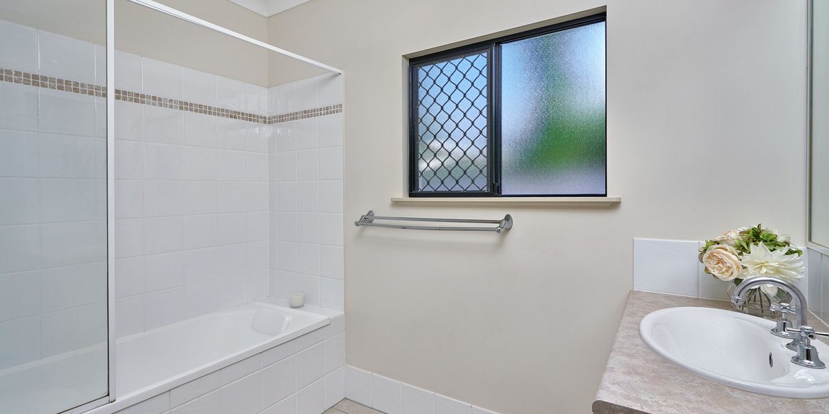 22 Monterey Street, Kewarra Beach, QLD 4879 AUS