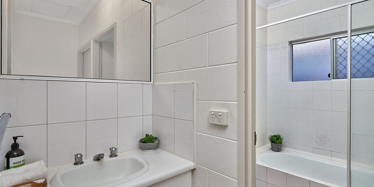 29 Bicentennial Road, Bentley Park, QLD 4869 AUS