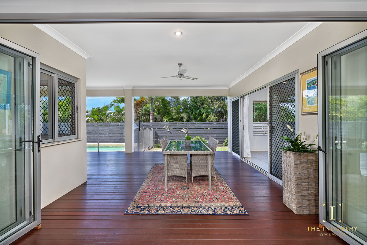 10 Barnacle Street, Trinity Beach, QLD 4879 AUS