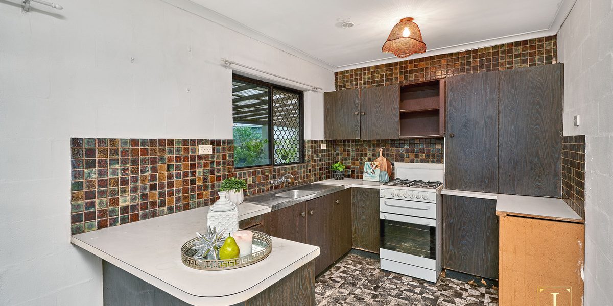 4 Walnut Close, Manoora, QLD 4870 AUS