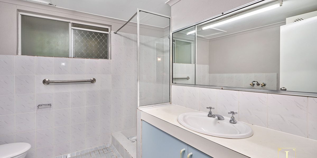 18/549 Varley, Yorkeys Knob, QLD 4878 AUS