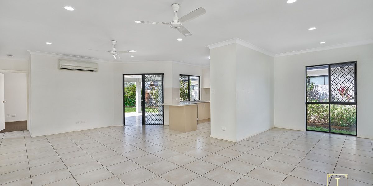 12 Landsborough Drive, Smithfield, QLD 4878 AUS