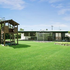 8 Greenfield Close, Mooroobool, QLD 4870 AUS