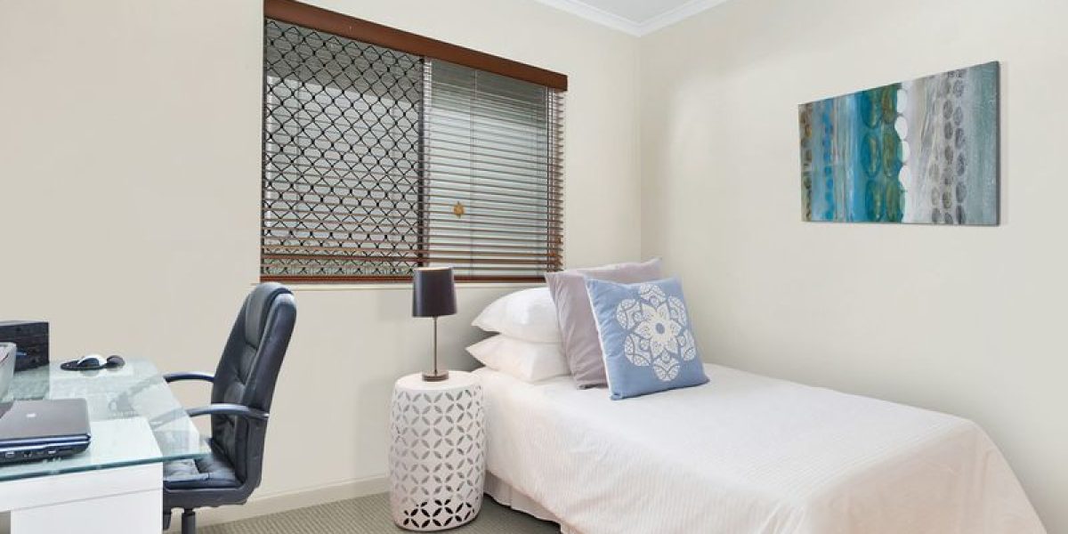 2/16-18 Smith Street, Cairns North, QLD 4870 AUS