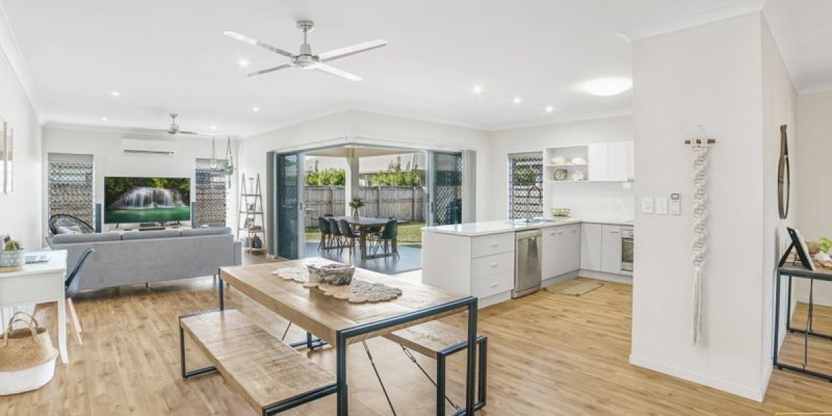 35 Fossilbrook Bend, Trinity Park, QLD 4879 AUS