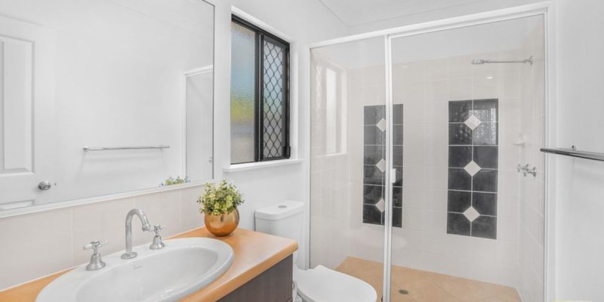 11 Bronte Close, Kewarra Beach, QLD 4879 AUS